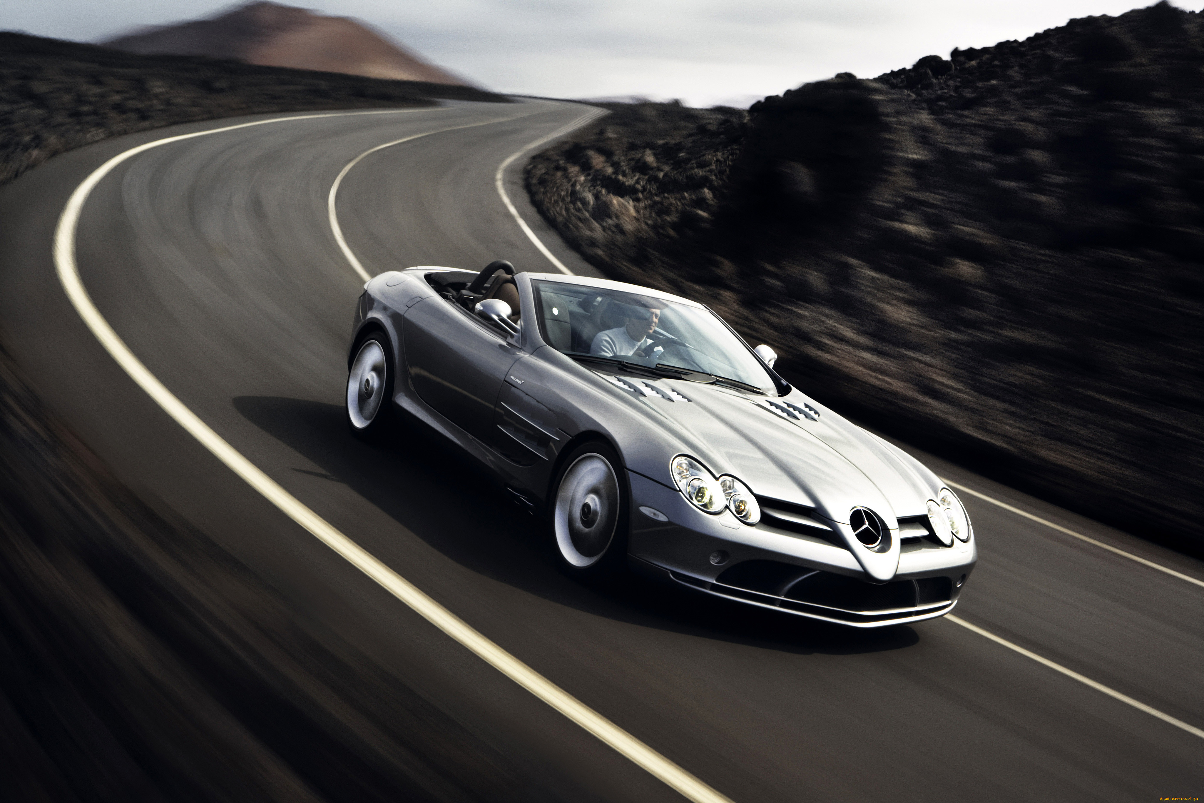 Mercedes benz slr mclaren